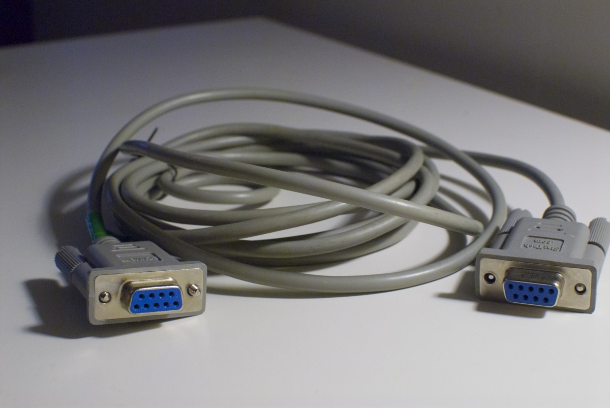 C64TPC Standard 9-pin null modem serial cable